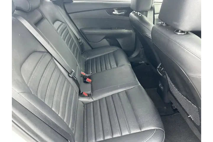 $19782 : Kia Forte 2024 GT-Line 4dr S image 10