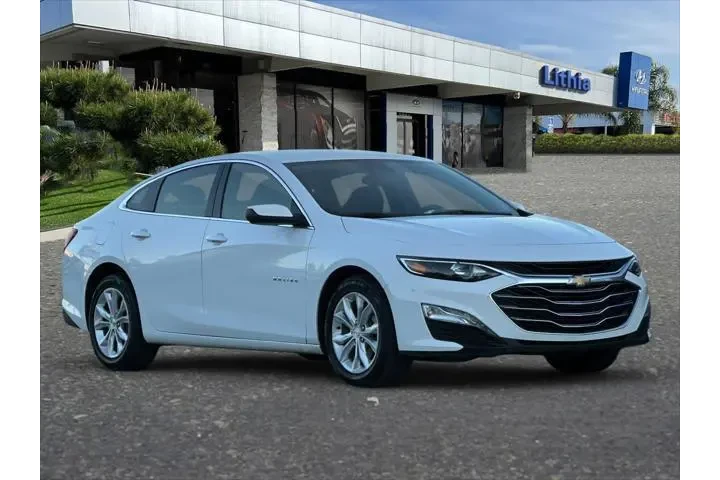 $15299 : Chevrolet Malibu 2024 LT 4dr image 10