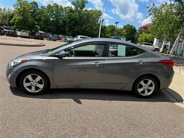 $8998 : 2013 Elantra GLS image 4