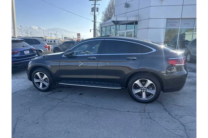 $34495 : 2021 GLC 300 4MATIC Coupe image 10