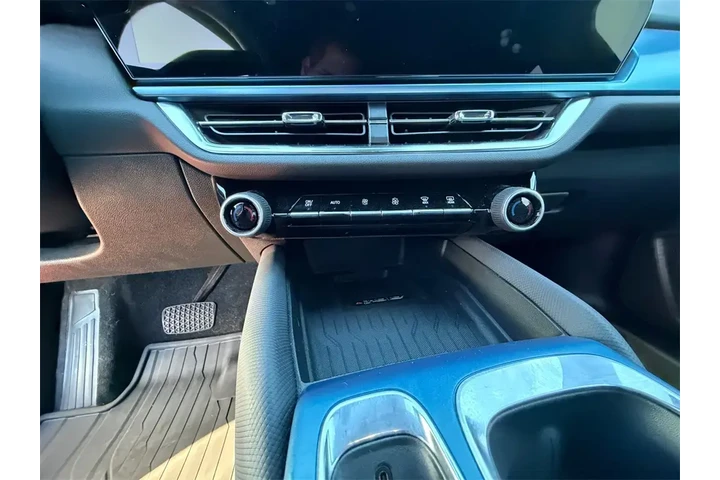 $25500 : Chevrolet Equinox EV 2025 LT image 8