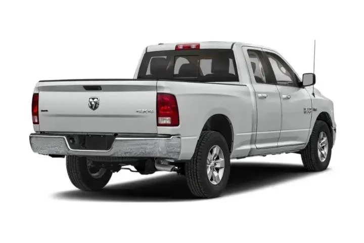 Ram 1500 Classic 2021 4x4 SL image 2