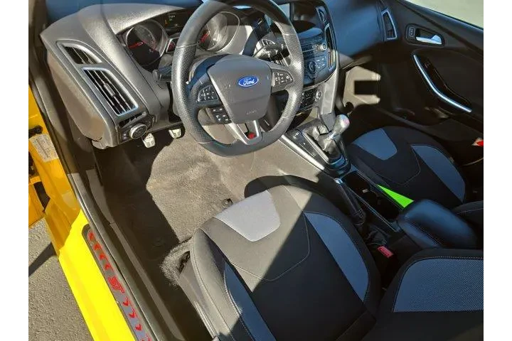 $17995 : Ford Focus 2018 ST 4dr Hatch image 7