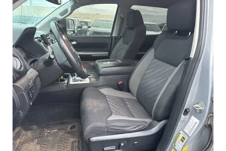 $28000 : Toyota Tundra 2019 4x4 SR5 4 image 10