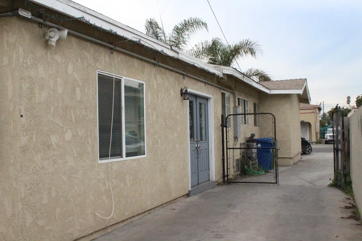 $2000 : Casa Pequeña de Renta en LA image 3