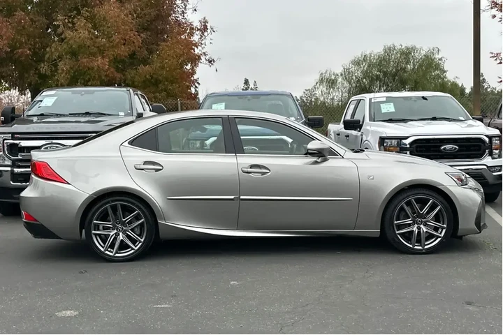 $34999 : Lexus IS 350 2020 4dr Sedan image 8