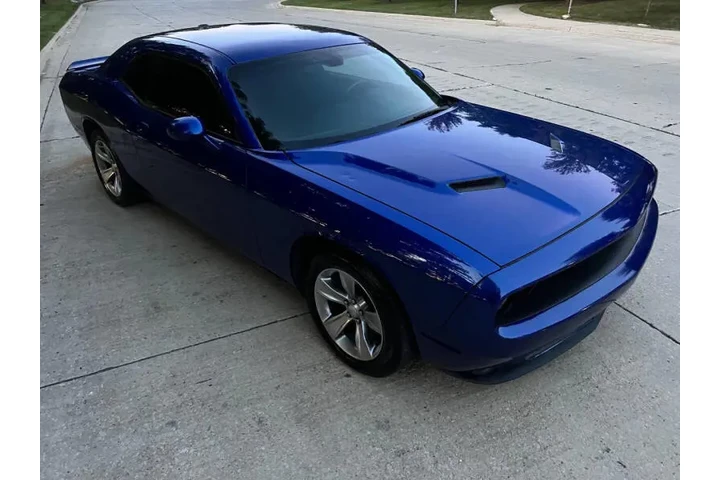 $13995 : 2018 Challenger SXT image 1