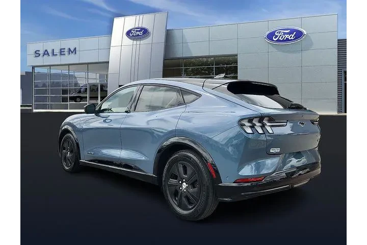 $33540 : Ford Mustang Mach-E 2023 AWD image 4