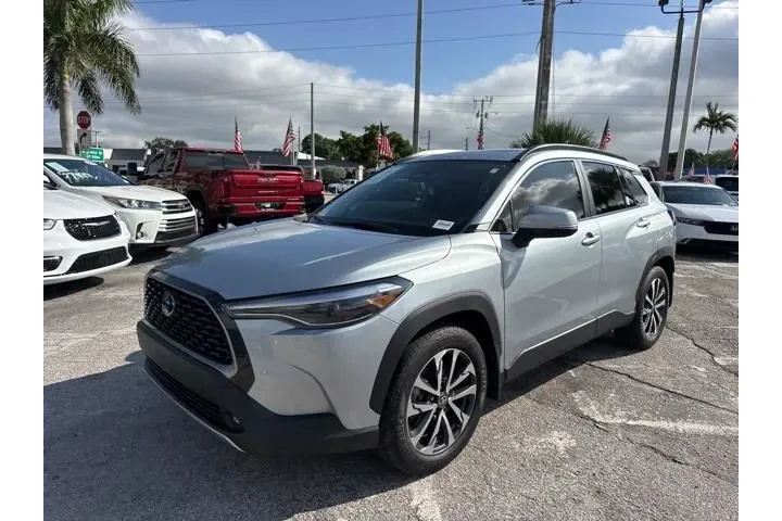 $26988 : Toyota Corolla Cross 2024 XL image 7