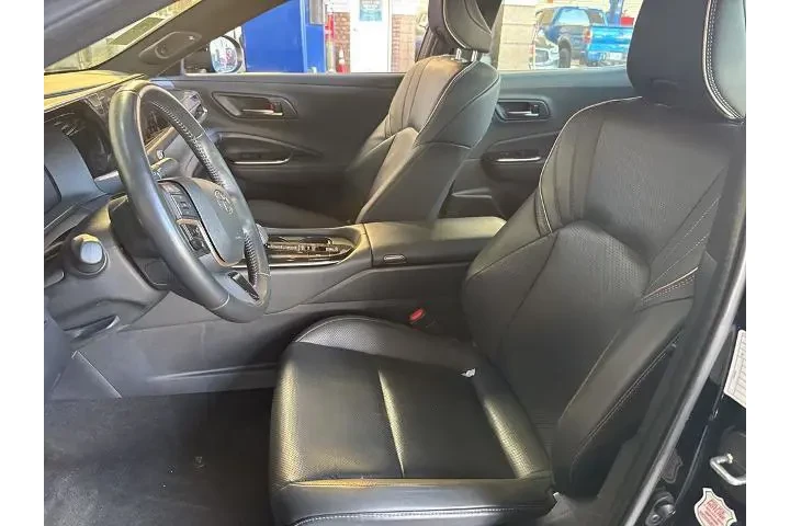 $34945 : Toyota Crown 2024 AWD Limite image 7