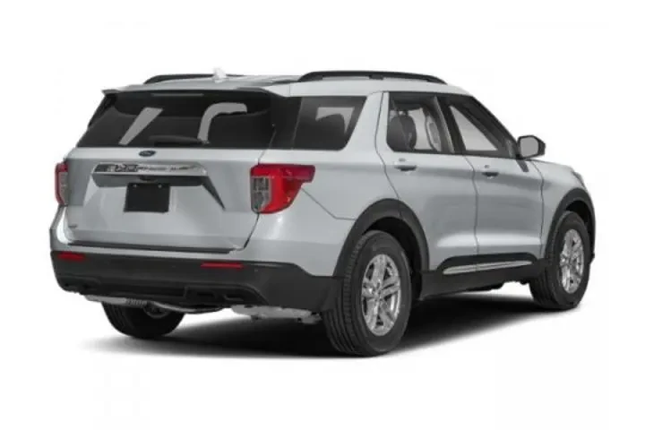 $29995 : Ford Explorer 2023 AWD XLT 4 image 2