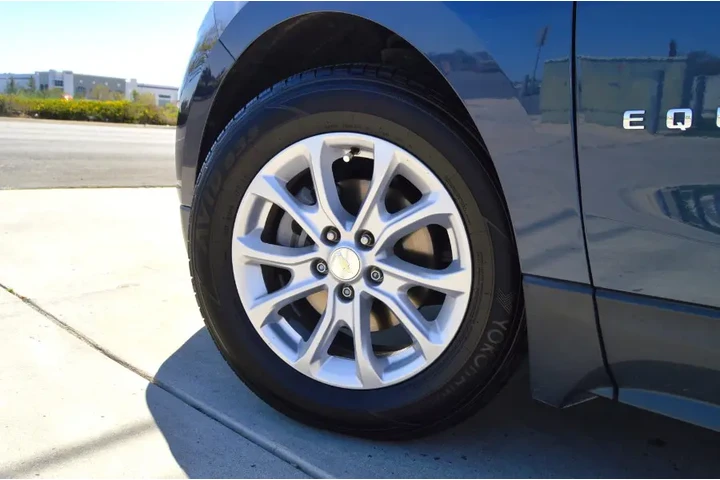 $15995 : Used 2019 Equinox FWD 4dr LS image 9