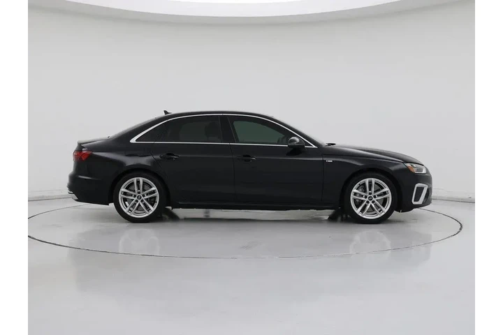 $31998 : Audi A4 2023 AWD quattro S l image 7