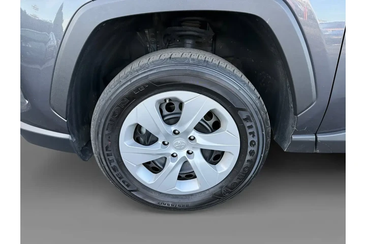 $27100 : Toyota RAV4 2024 AWD LE 4dr image 9