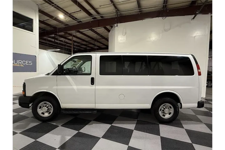 $15499 : Express Passenger 2014 image 7