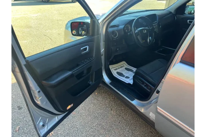 $8999 : 2011 Pilot EX image 10