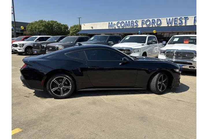 $29646 : Ford Mustang 2024 EcoBoost 2 image 4