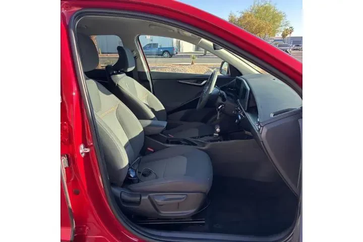 $26000 : Kia Niro 2026 LX 4dr Crossov image 5