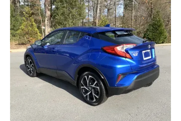 $19900 : 2018 C-HR XLE image 5