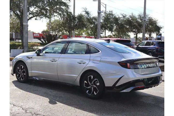 $20490 : Hyundai SONATA 2024 AWD SEL image 8