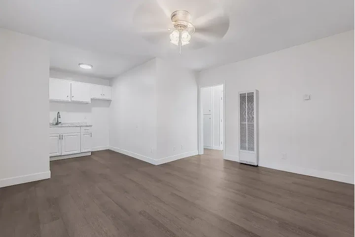 $1300 : Ready For Move IN image 5