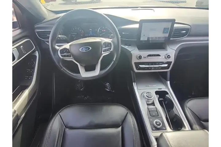 $27997 : Ford Explorer 2023 AWD XLT 4 image 6