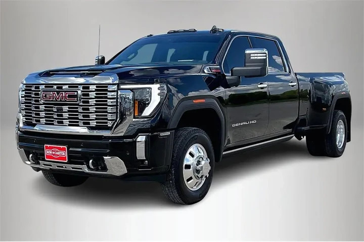 GMC Sierra 3500HD 2024 4x4 D image 2