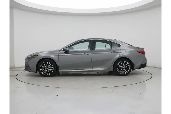 $39998 : Toyota Camry 2026 AWD XLE 4d image 3