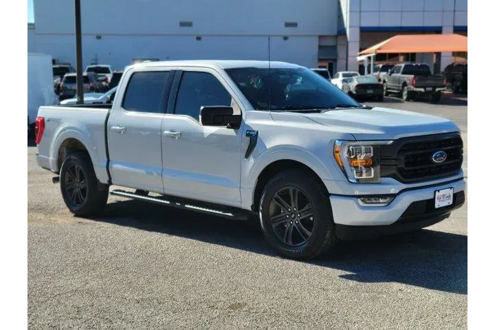 $28600 : Ford F-150 2022 4x2 XLT 4dr image 2