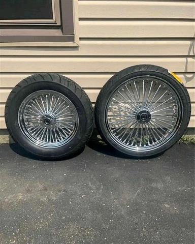 $1000 : Wheels and tires image 3