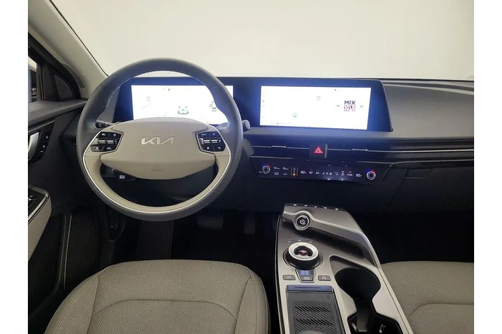 $29998 : Kia EV6 2023 AWD Wind 4dr Cr image 10