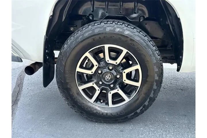 $35000 : Toyota Tundra 2018 4x4 SR5 4 image 9