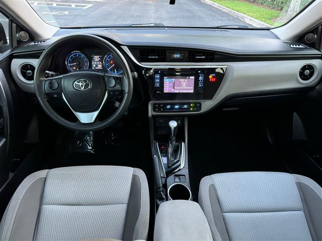 $12500 : Toyota Corolla LE 2019 image 3