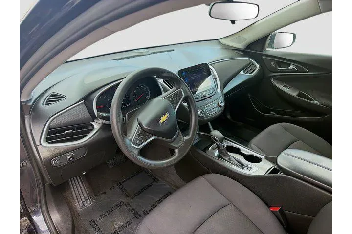 $13849 : Chevrolet Malibu 2022 LT 4dr image 7