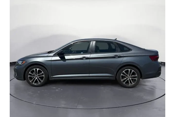 $21158 : Volkswagen Jetta 2024 Sport image 2