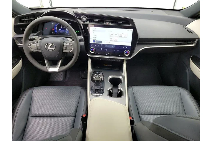 $36998 : Lexus RZ 300e 2024 Premium 4 image 9