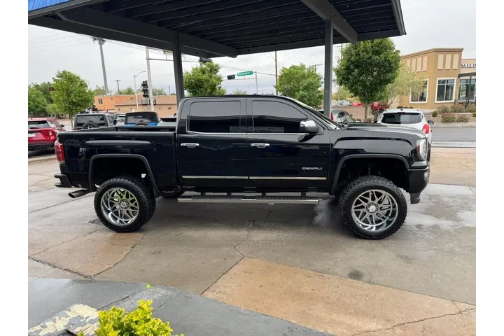 2017 GMC Sierra 1500 Denali C image 4
