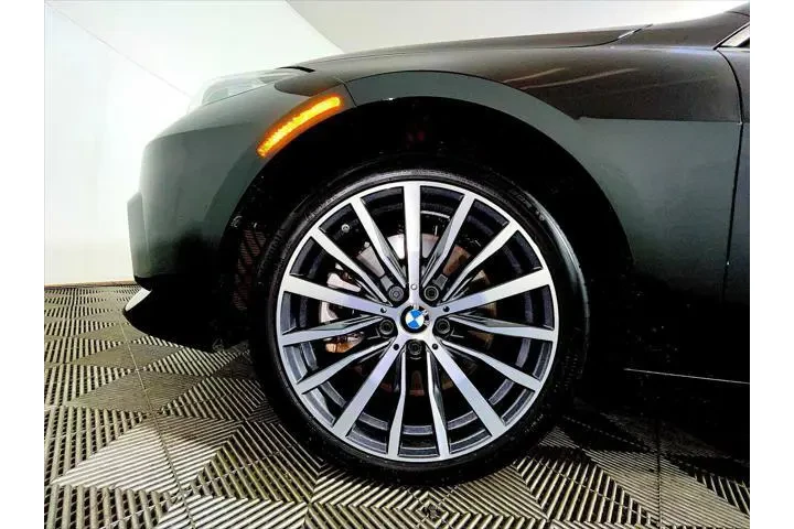 $32819 : BMW 2 Series 2024 AWD 228i x image 8