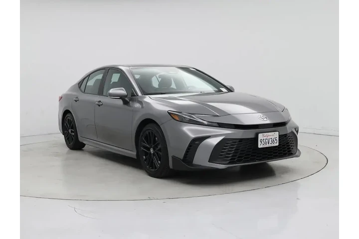 $32998 : Toyota Camry 2025 SE 4dr Sed image 1