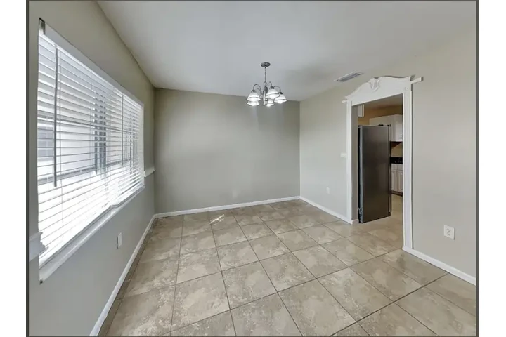 $1900 : Low income house for rent image 4