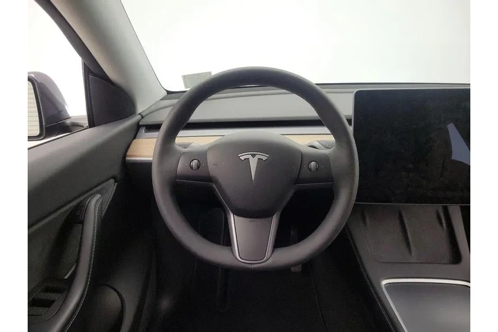 $31998 : Tesla Model Y 2021 AWD Long image 10