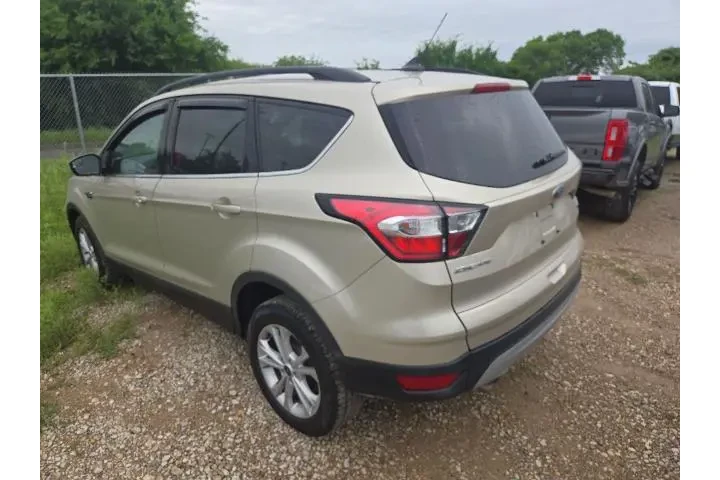 $15785 : Ford Escape 2018 AWD SEL 4dr image 2