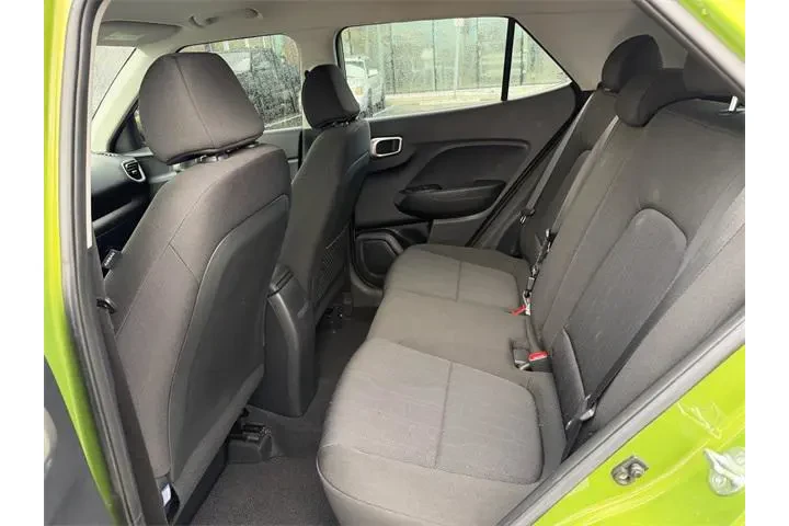 $14985 : Hyundai VENUE 2023 SE 4dr Cr image 8