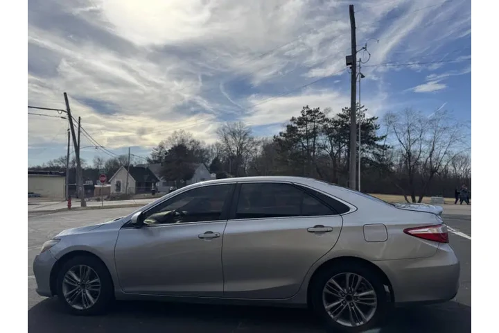 $7999 : 2016 Camry SE image 7