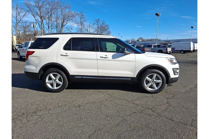 $15750 : Ford Explorer 2017 AWD XLT 4 image 8