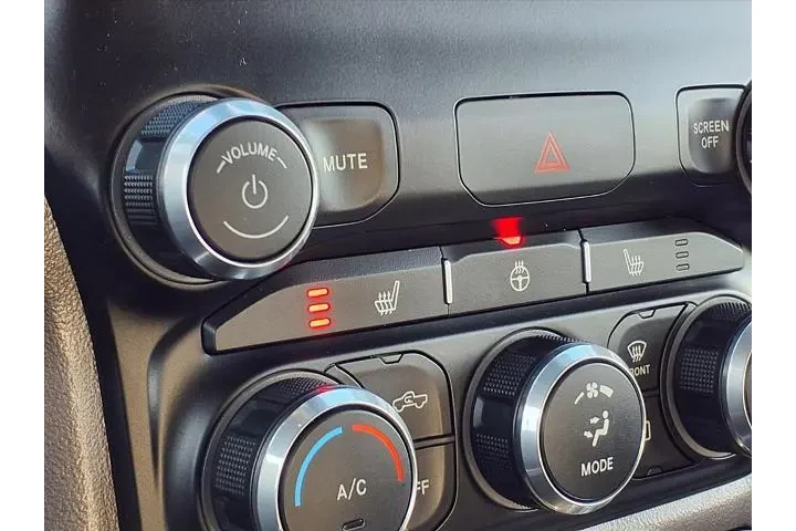 $29995 : Ram 1500 2020 4x4 Lone Star image 5