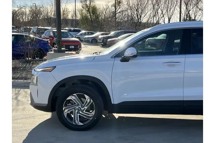 $19975 : Hyundai SANTA FE 2023 AWD SE image 7