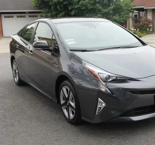 $7700 : 2016 TOYOTA PRIUS III image 1