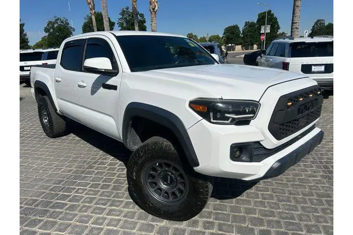 $34995 : Toyota Tacoma 2019 image 1