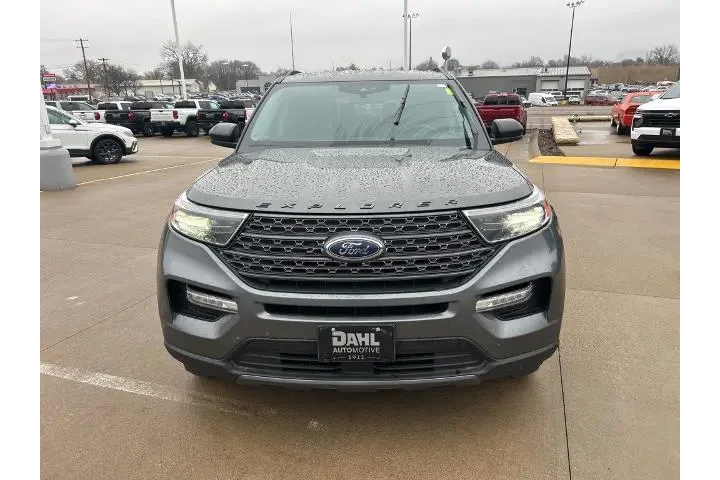 $28900 : Ford Explorer 2023 AWD XLT 4 image 2